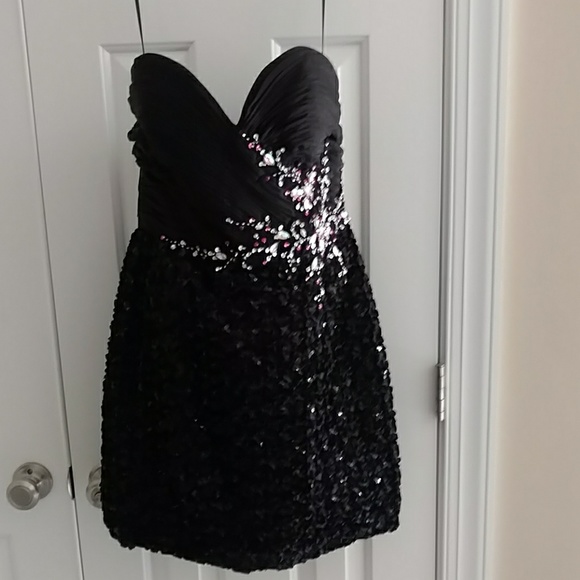 Night Moves Black Dress